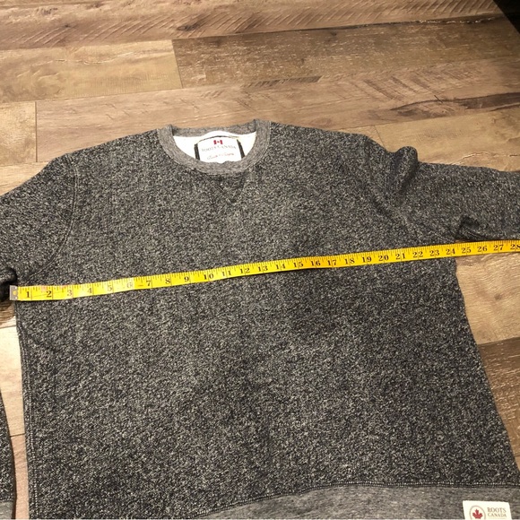 Vintage Roots Canada Sweatshirt - Picture 9 of 12